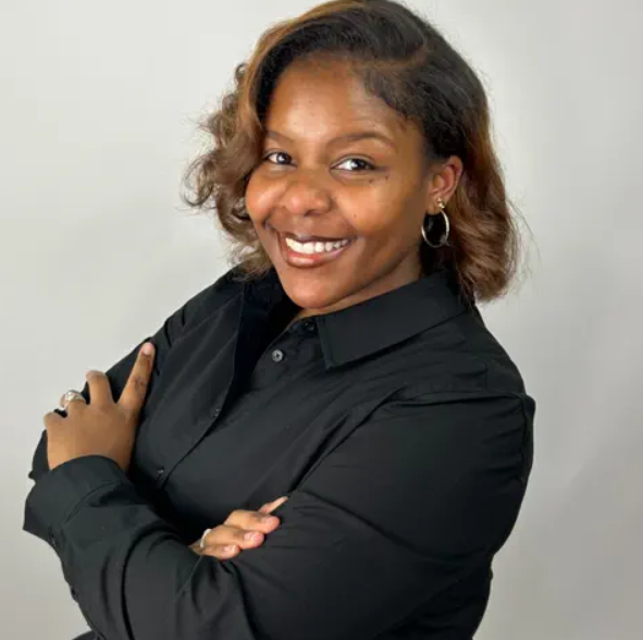 A Conversation with NICOLETTE BURNETTE